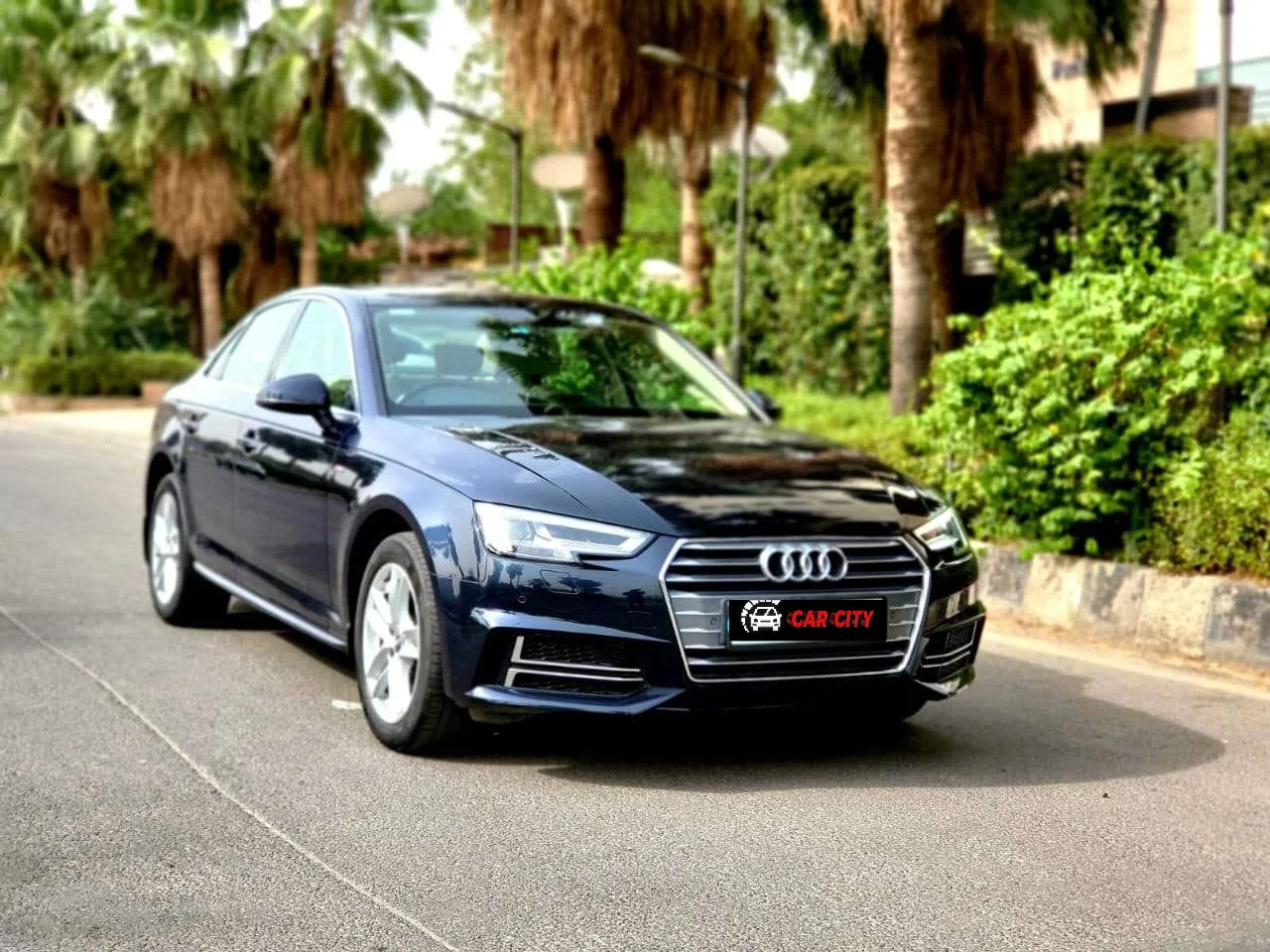 Audi A4 30 TFSI Premium Plus