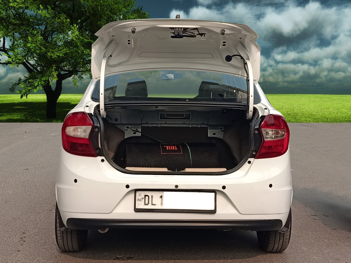Ford Figo thumbnail 7
