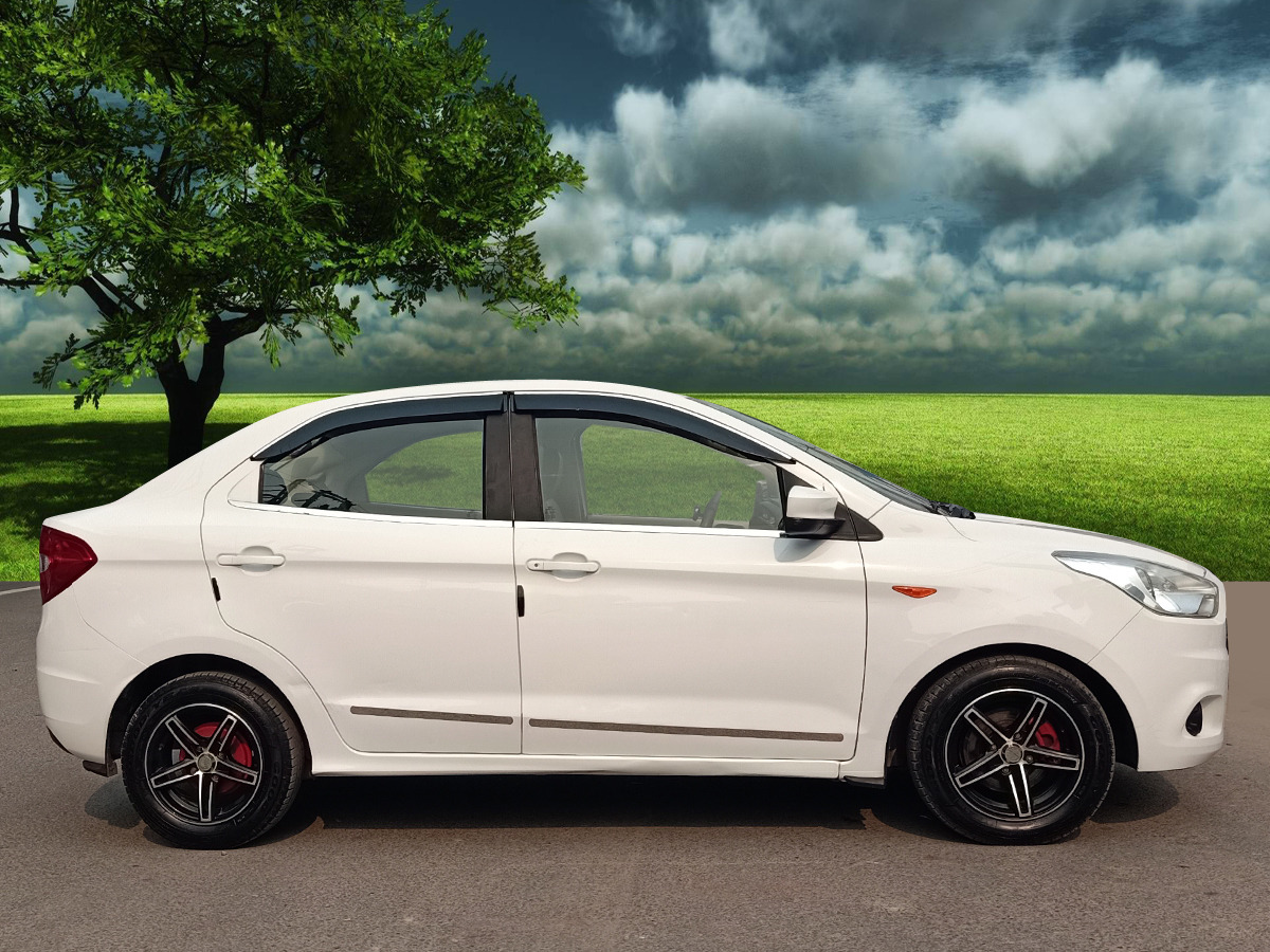 Ford Figo thumbnail 9