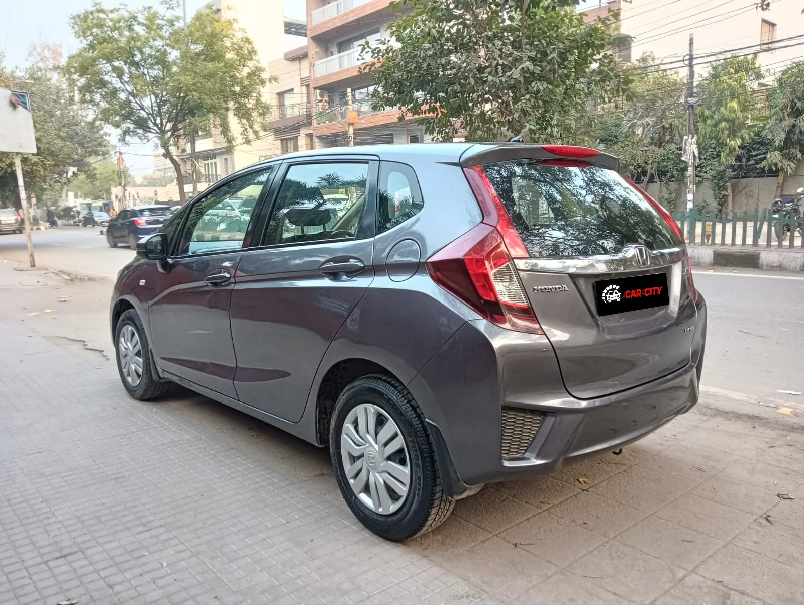 Honda Jazz Sv thumbnail 3