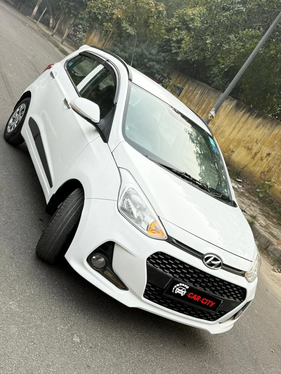 Hyundai 10 Grand Sportz thumbnail 4