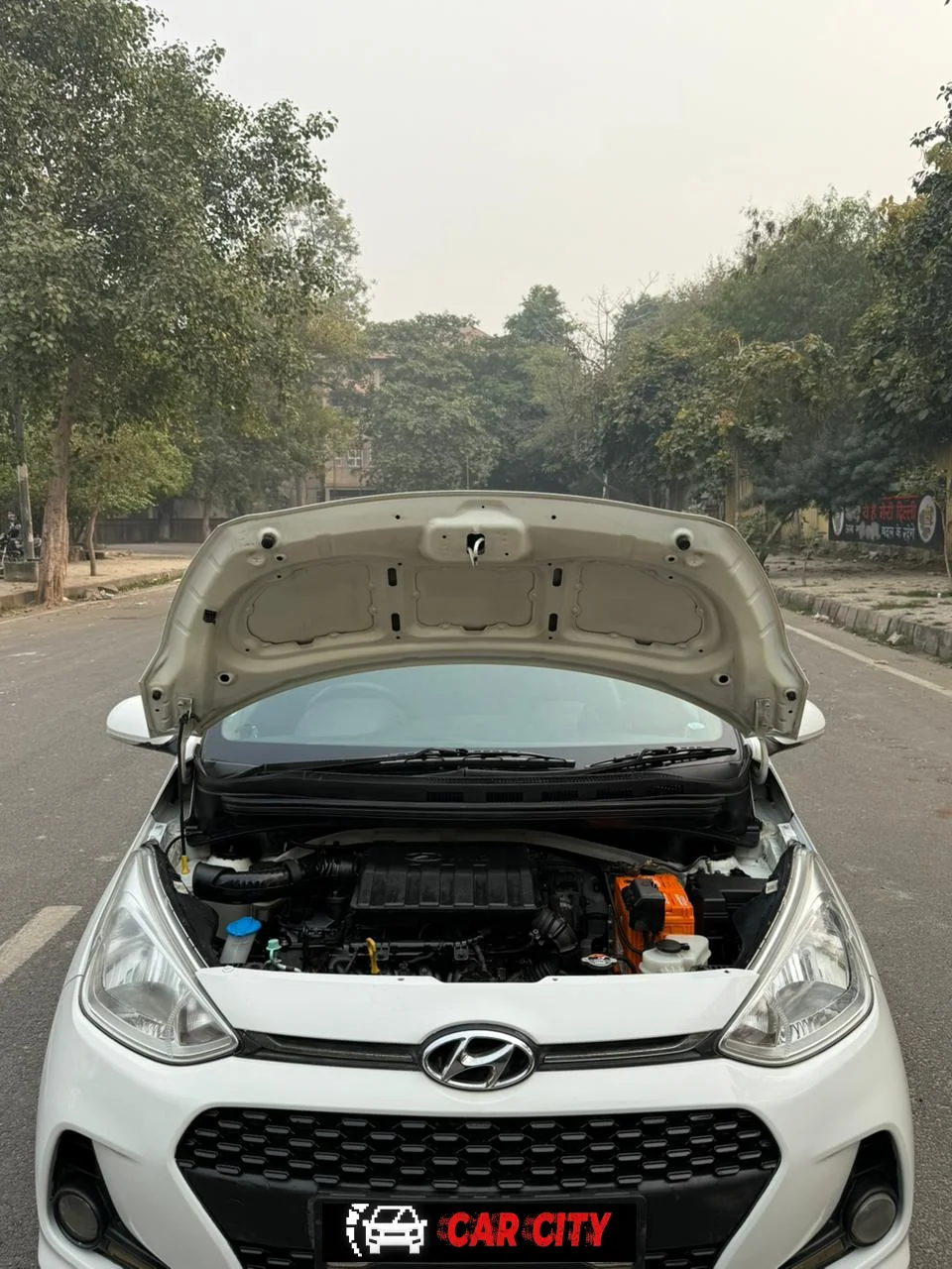 Hyundai 10 Grand Sportz thumbnail 9