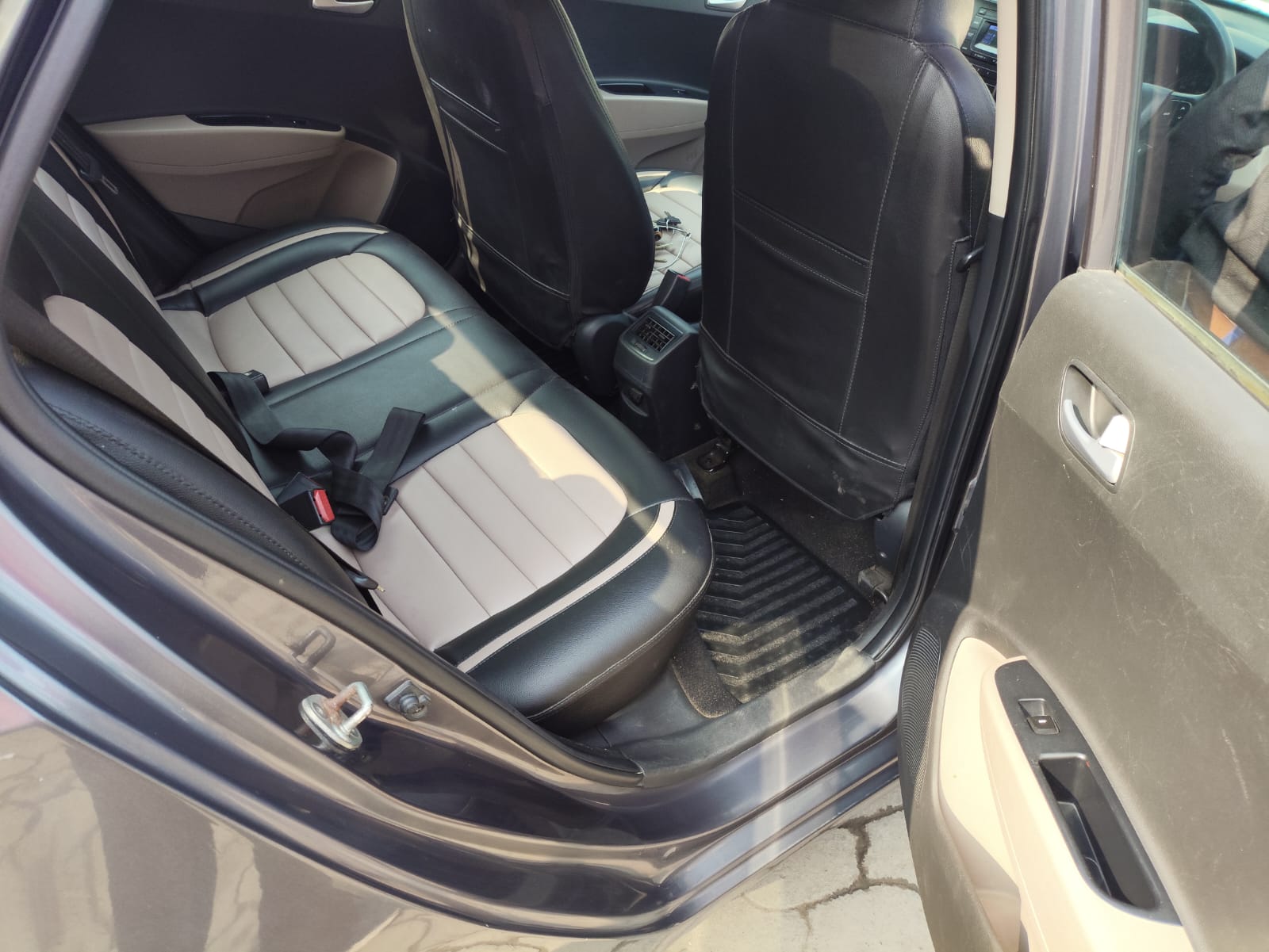 Hyundai i10 Grand thumbnail 7