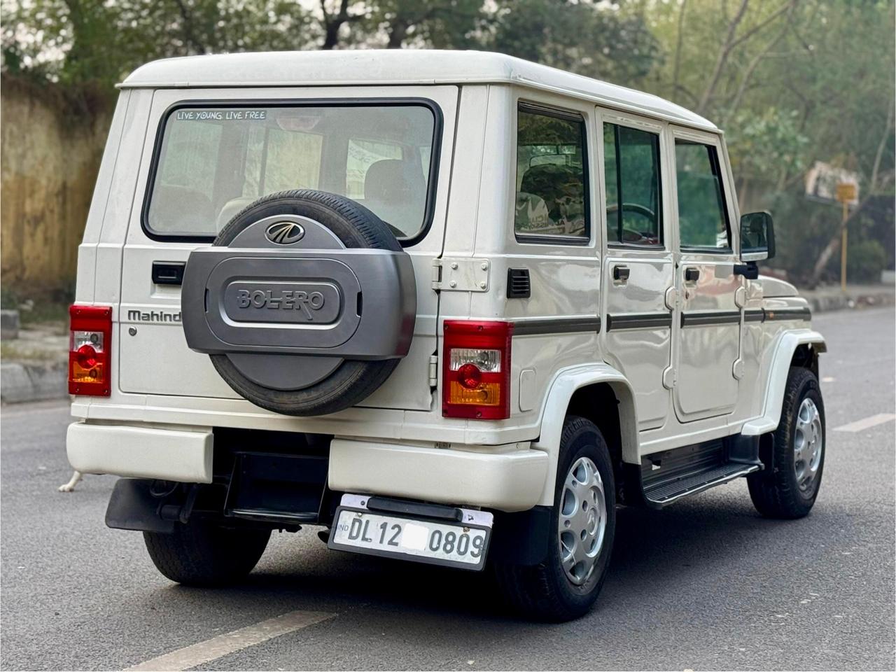 Mahindra Bolero Sle thumbnail 3