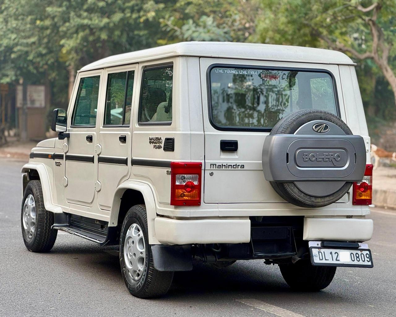 Mahindra Bolero Sle thumbnail 5