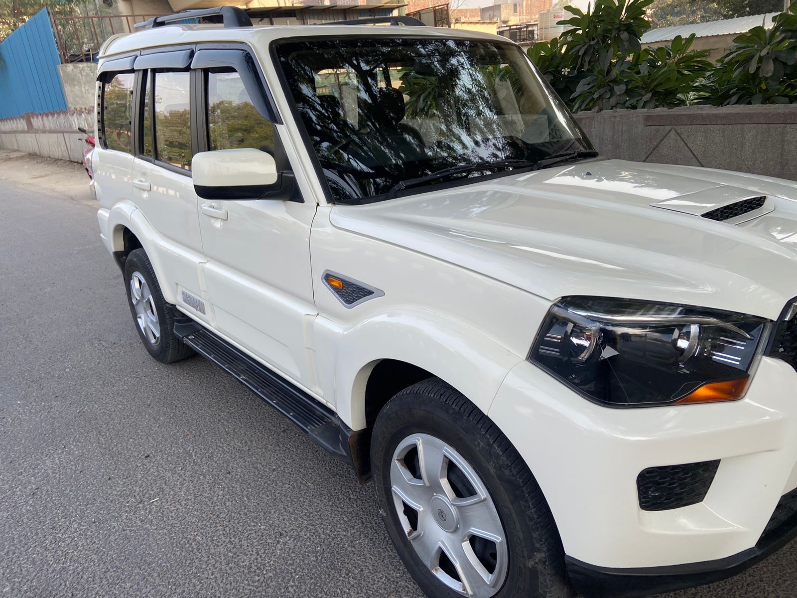 Mahindra Scorpio S 6 thumbnail 2