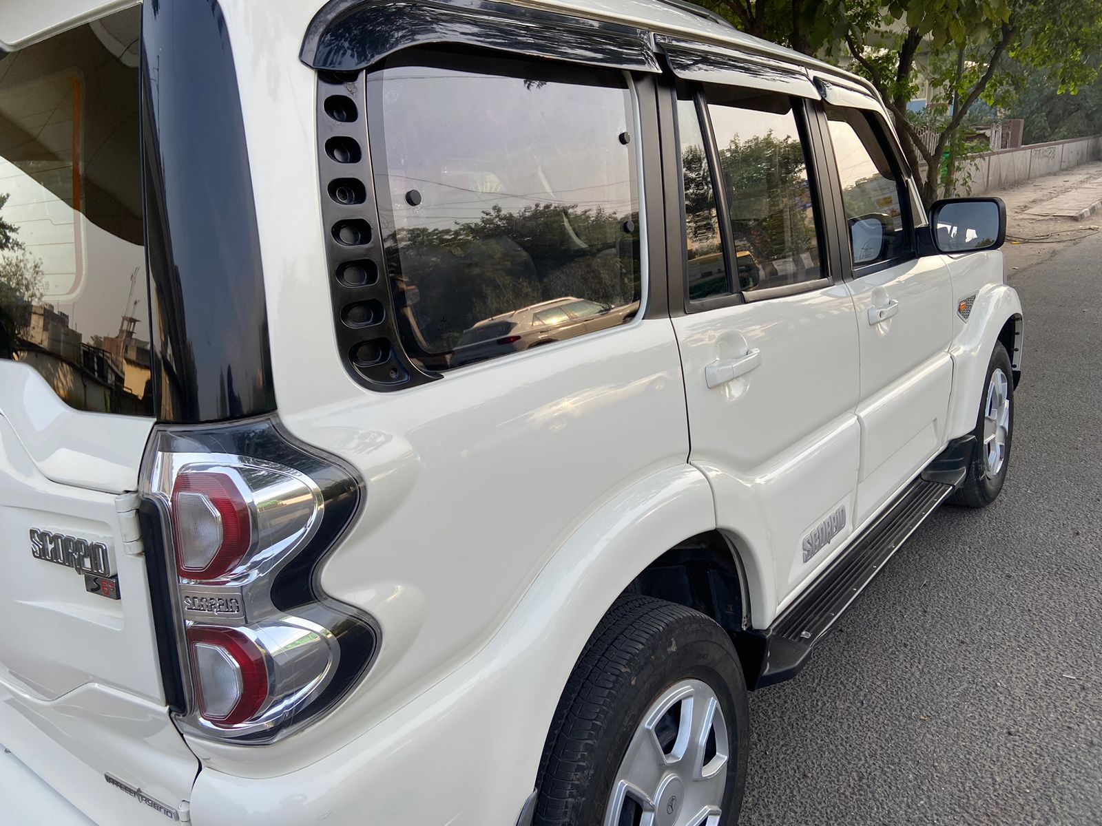Mahindra Scorpio S 6 thumbnail 3