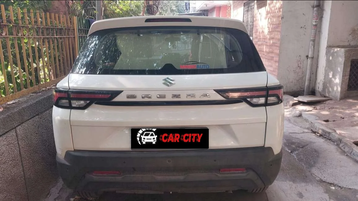 Maruti Brezza LXI thumbnail 3