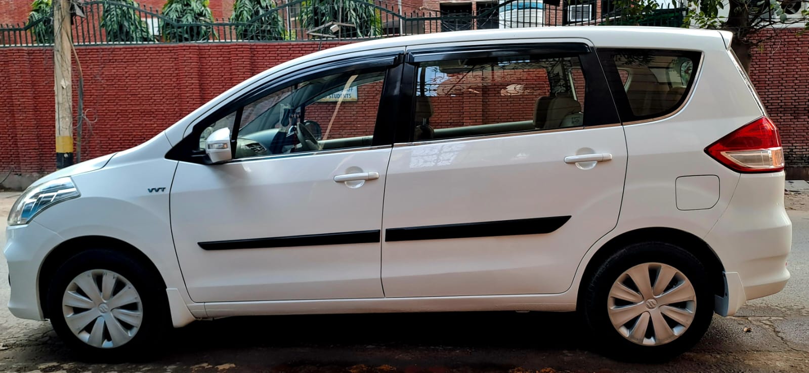 Maruti Ertiga Vxi thumbnail 2