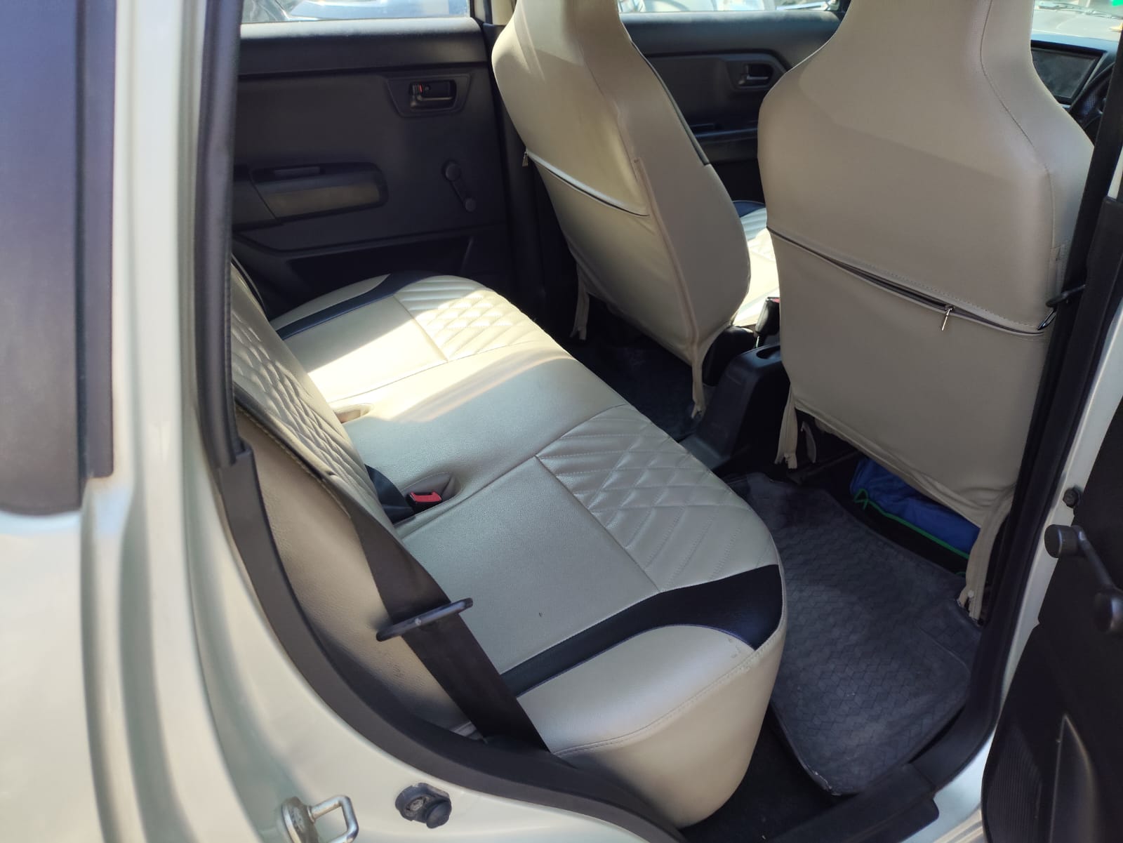 Maruti Wagon R Lxi thumbnail 7