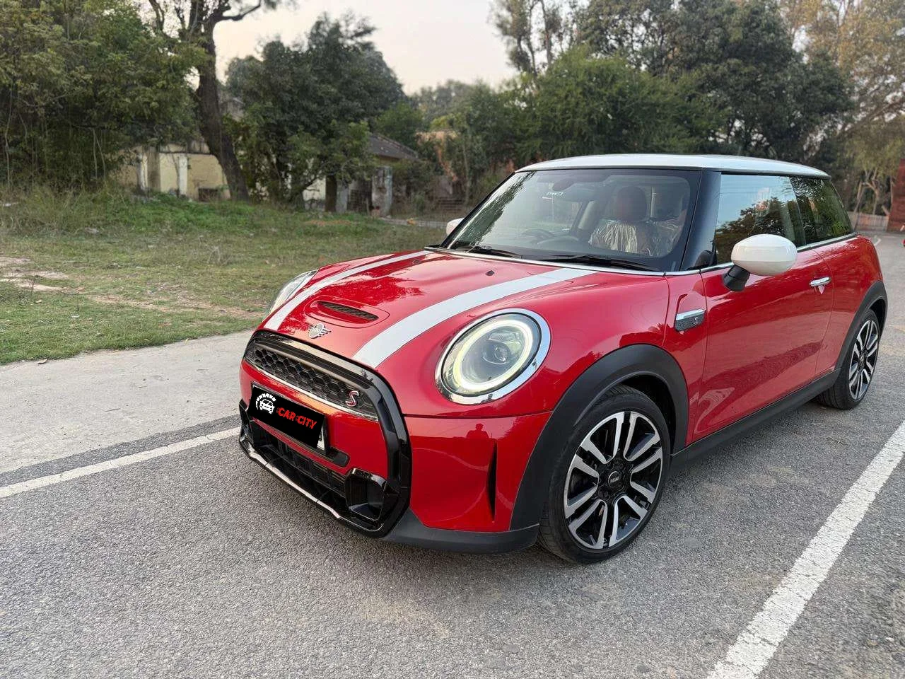 Mini Cooper S thumbnail 2