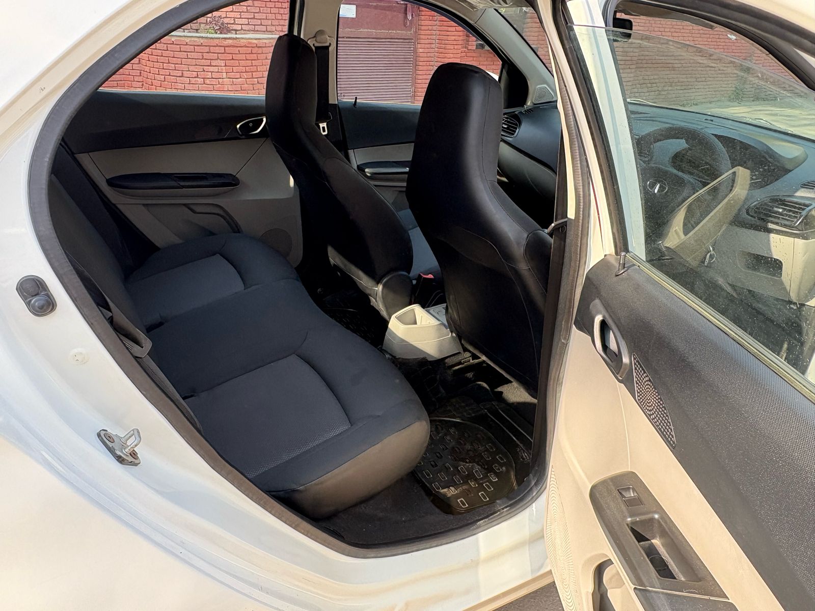Tata Tiago XT thumbnail 9
