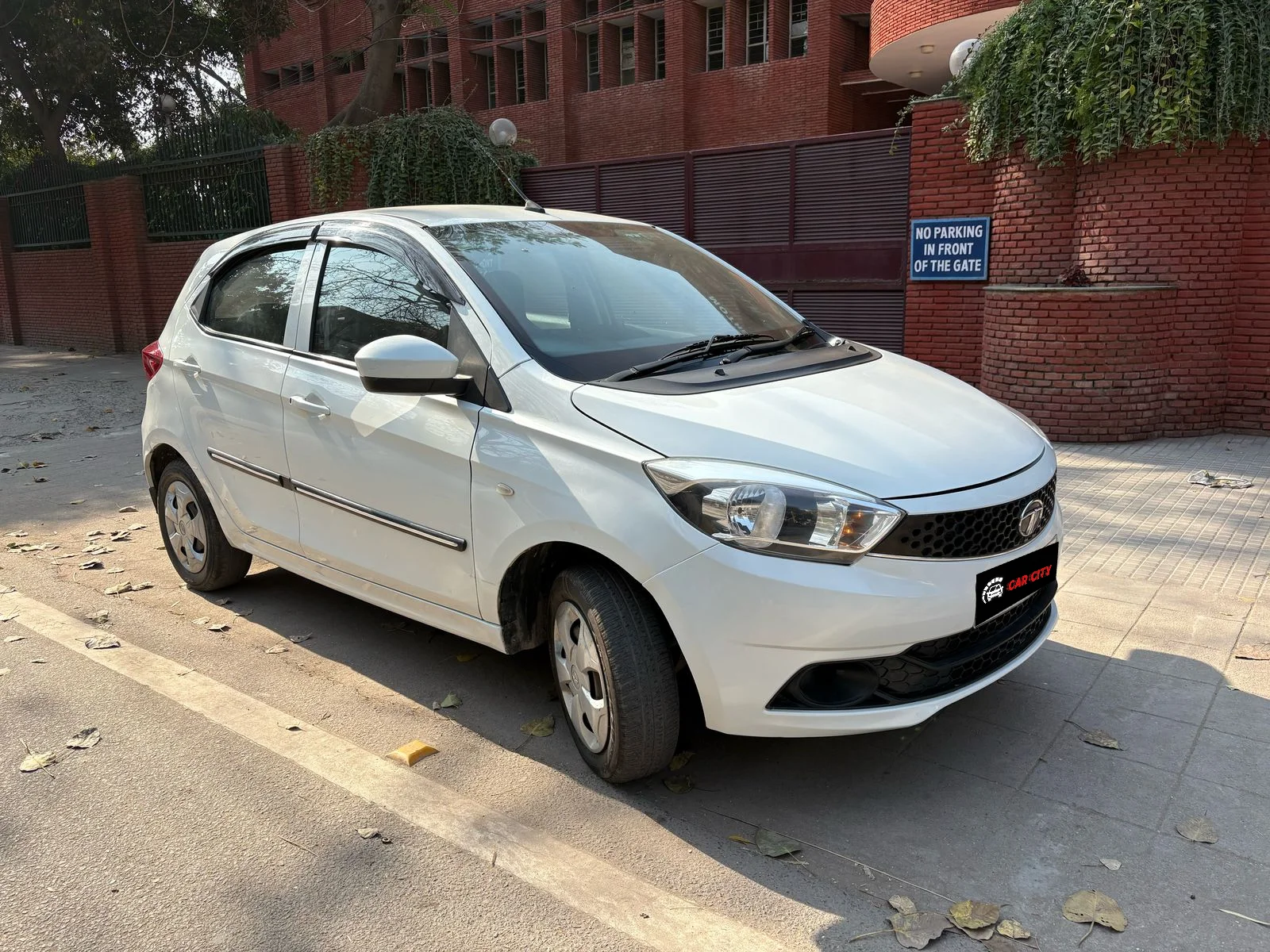 Tata Tiago XT