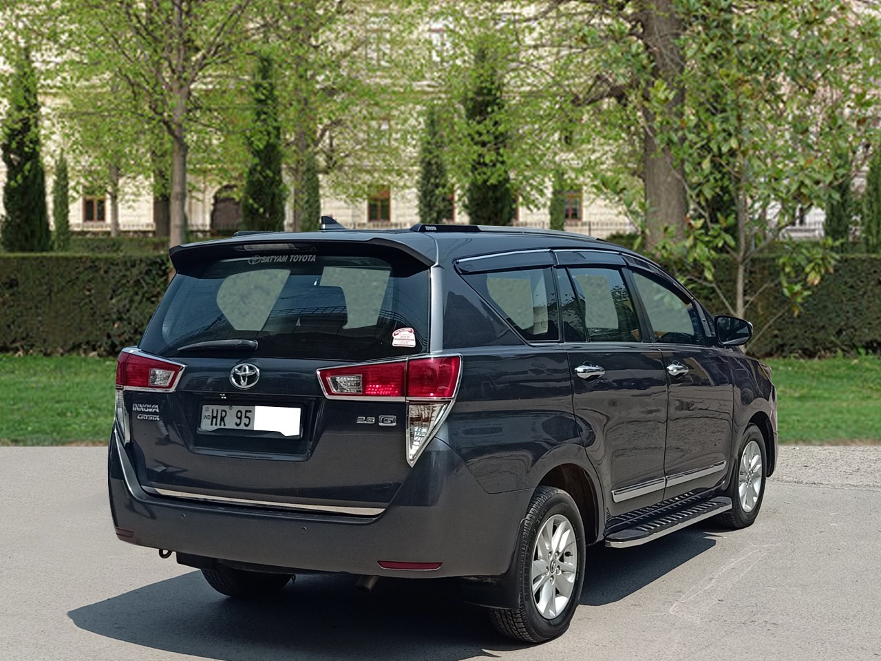 Toyota Innova Crysta Gx thumbnail 7