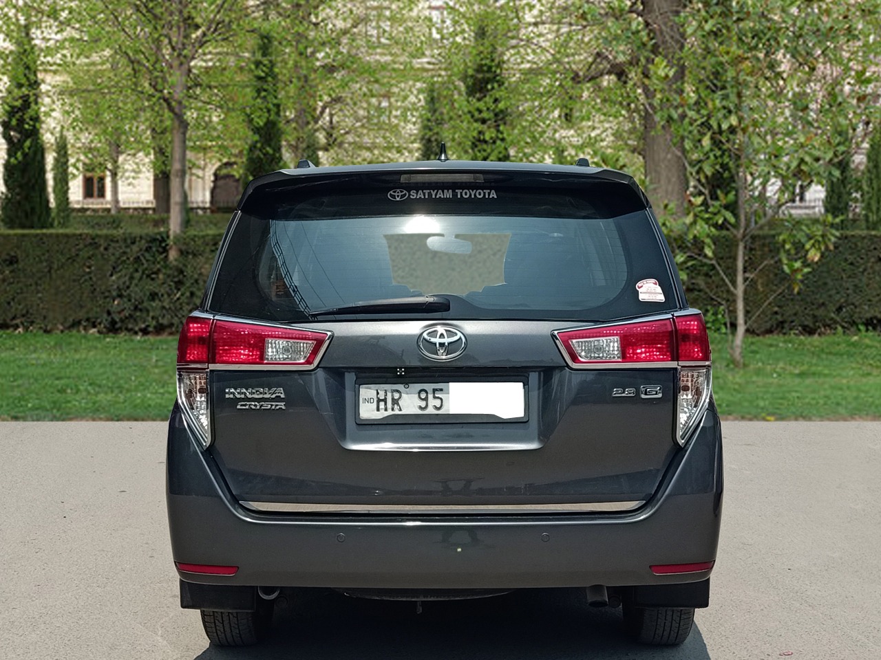 Toyota Innova Crysta Gx thumbnail 9
