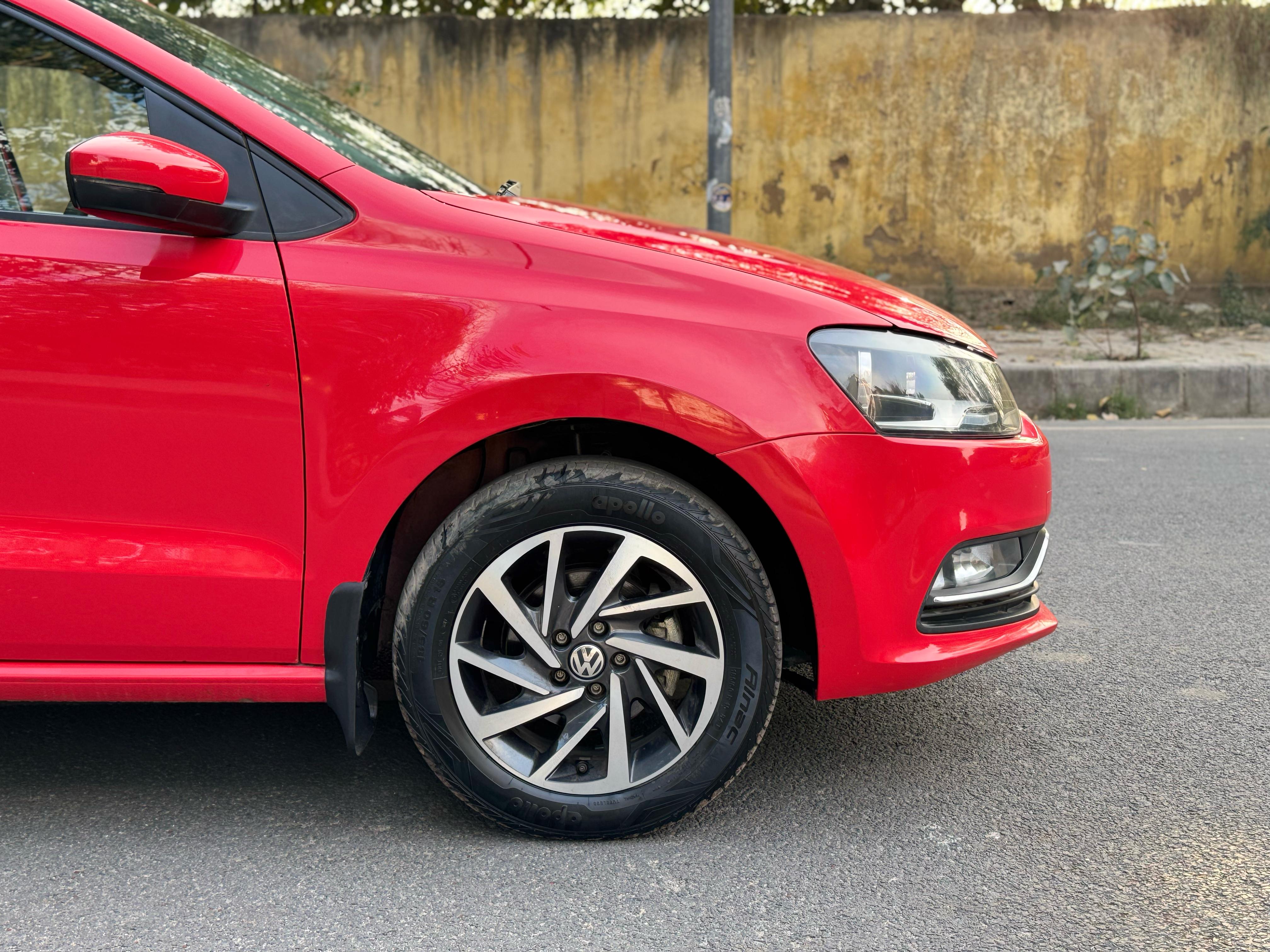 Volkswagen Polo Comfortline thumbnail 2
